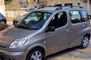 TOYOTA YARIS VERSO DIESEL DEL 2004
