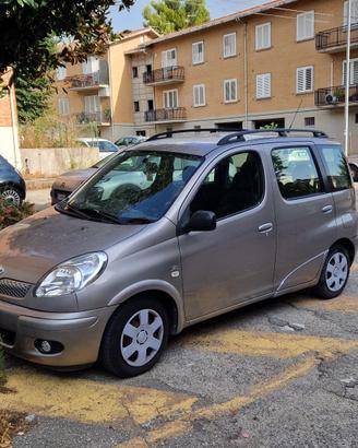 TOYOTA YARIS VERSO DIESEL DEL 2004