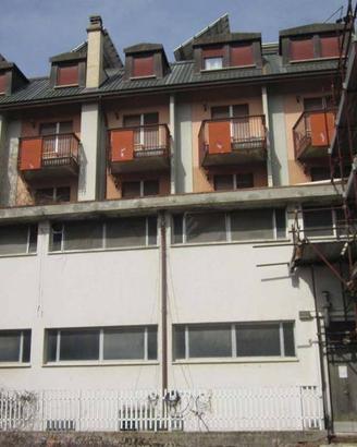 Immobile in asta di 10660 m² con più di 5 locali a
