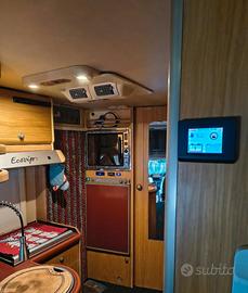 Camper 7 posti letto Laica eco vip 2