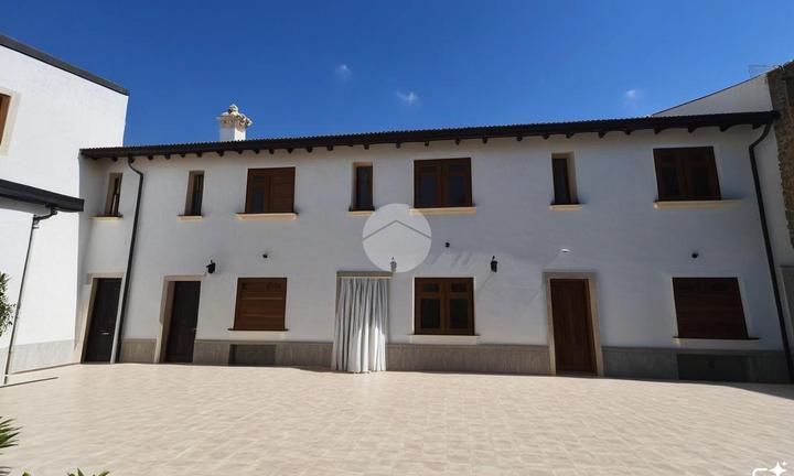 CASA DI CORTE A CASTIGLIONE DELLE STIVIERE