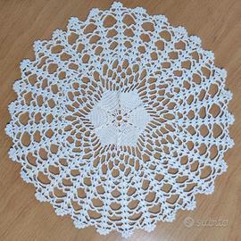 Centrini all’uncinetto fatti a mano 27 cm esagono