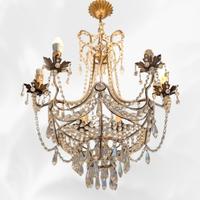 Lampadario classico in cristallo e vetro