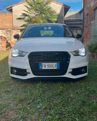 Audi A1 sportback 1.6 tdi 90cv Sline