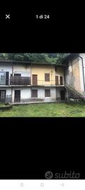 Casa indipendente su due lati
