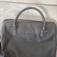 Borsa guess nera