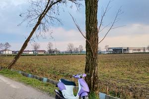 piaggio zip ac