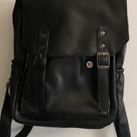 Zaino nero ecopelle