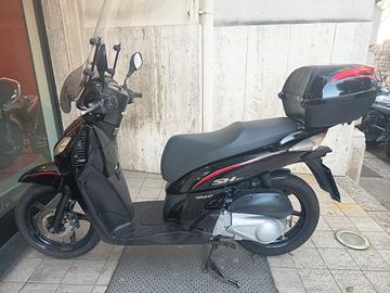 Honda SH 150 SPORT