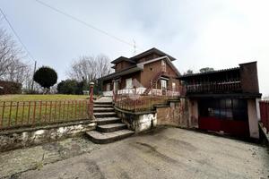 VILLA SINGOLA A BEDIZZOLE