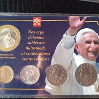 set commemorativo papa