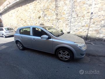 Opel Astra 1.7 CTDI 2009 89.000km