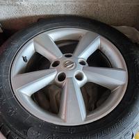 Ruote Nissan 215/60 R17 