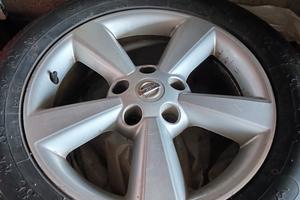 Ruote Nissan 215/60 R17 