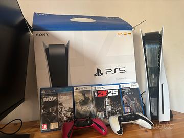Play Station 5 standard (modello originale ‘Fat’)