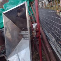 macchina macina uva manuale