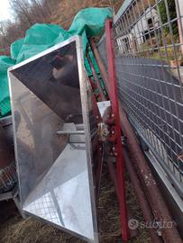 macchina macina uva manuale