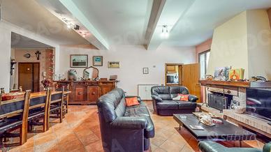 Trilocale al piano rialzato