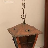 Lanterna e altri oggetti in rame