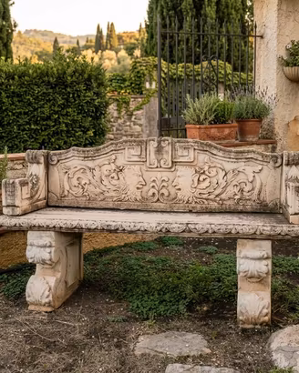 Panchina da giardino decorata, Fioriera e Statua