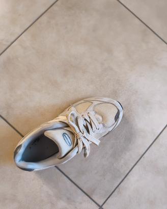 sneakers New Balance chiare