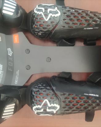 Gomitiere Fox Titan Pro D30 L-XL