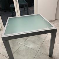 Tavolo da cucina/sala