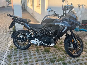 Benelli TRK 502 km 6.000
