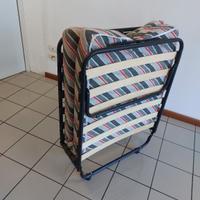 rete pieghevole con materasso
