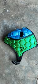 Caschetto da rugby e protezioni da skate
