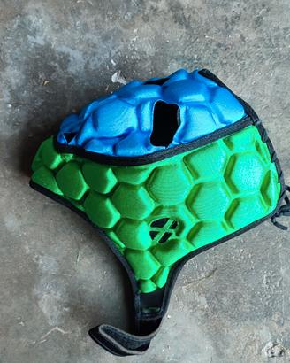 Caschetto da rugby e protezioni da skate