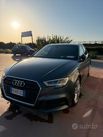 Audi A3 2.0 TDI 150 CV S-LINE