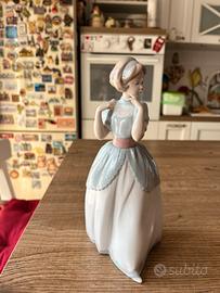 Statuina ceramica Lladro’