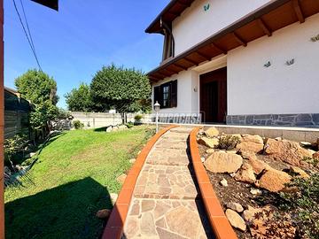 VILLA INDIPENDENTE