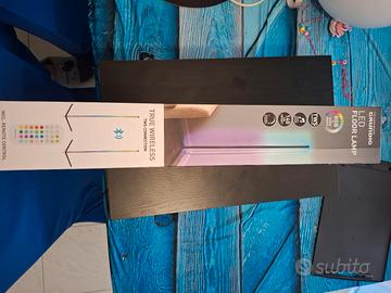 lampada terra led mille colori con telecomando