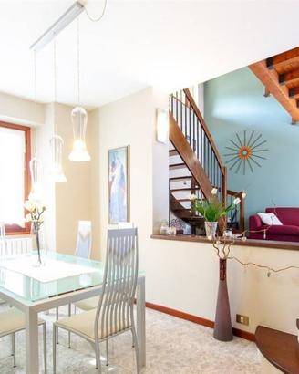 Appartamento di 140 m² con 5 locali e box auto dop