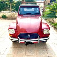 Auto d’epoca Citroen Dyane 6