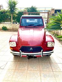 Auto d’epoca Citroen Dyane 6