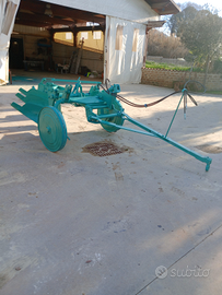 Aratro trivomere sogema