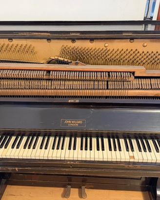 Pianoforte da riparare