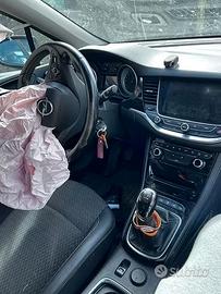 OPEL Astra 5ª serie - 2015