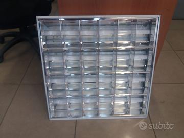 lampade da ufficio ad incasso