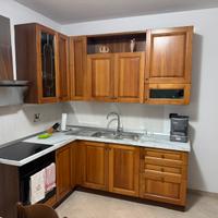 Cucina completa in noce