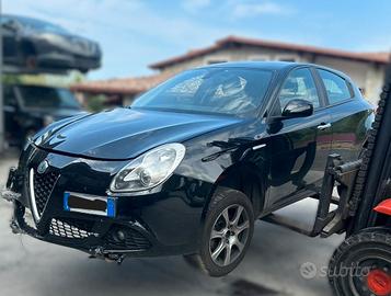 ALFA GIULIETTA (SOLO RICAMBI)