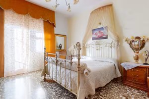 4 LOCALI A FRANCAVILLA FONTANA