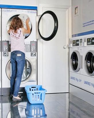 Attività di lavanderia a gettoni