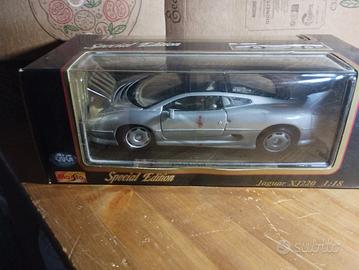 Jaguar XJ220 scala 1/18