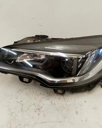 Faro ant. sinistro Opel Astra (2015 - 2022)