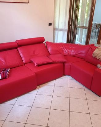 Divano angolare in pelle rosso