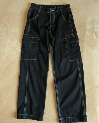Jeans cargo neri Bershka, taglia S/36